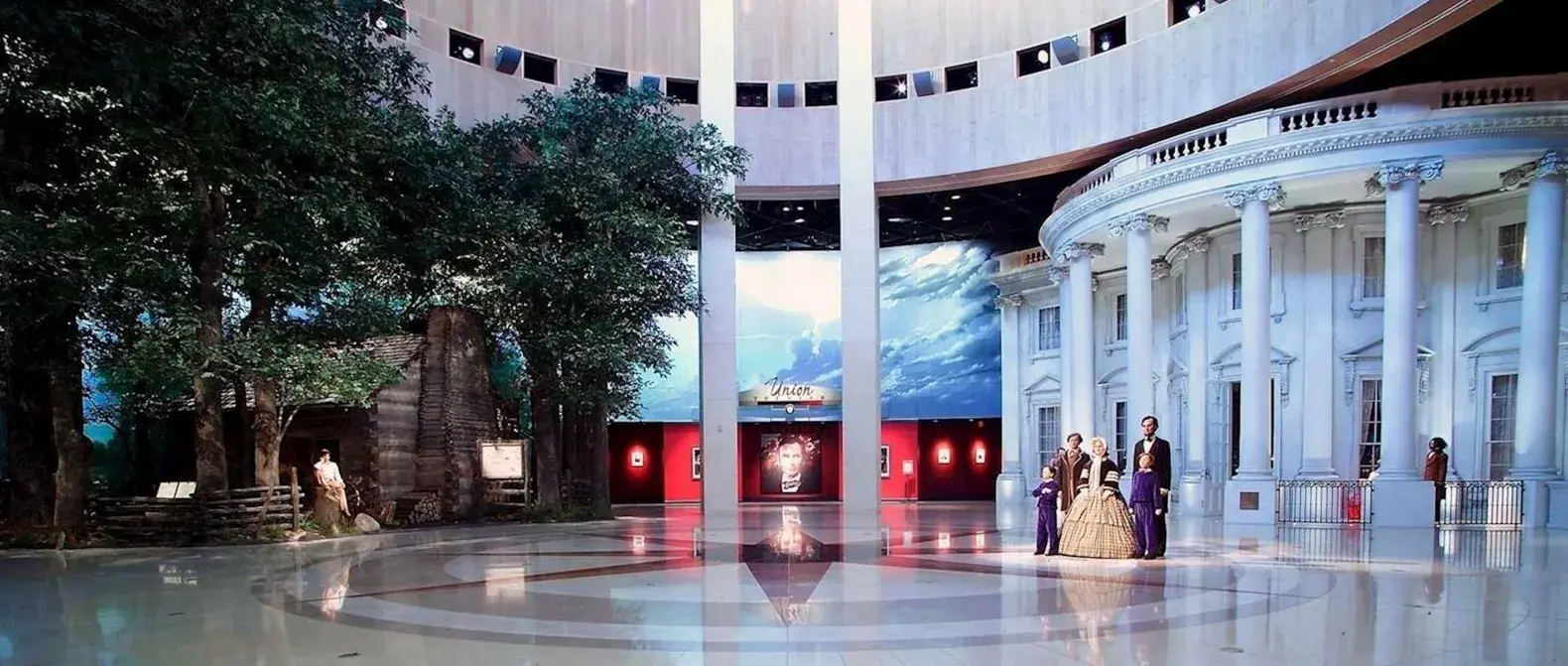 Museum Plaza